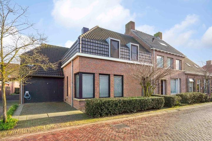 Dr van Wamelstraat 9