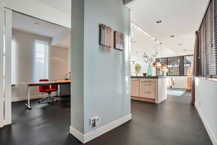 Foto 18 van Dr van Wamelstraat 9