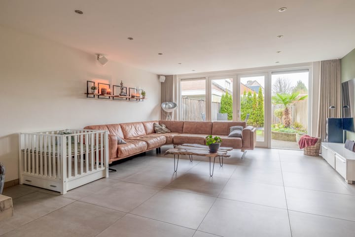 Foto 5 van Teeuwishoek 11