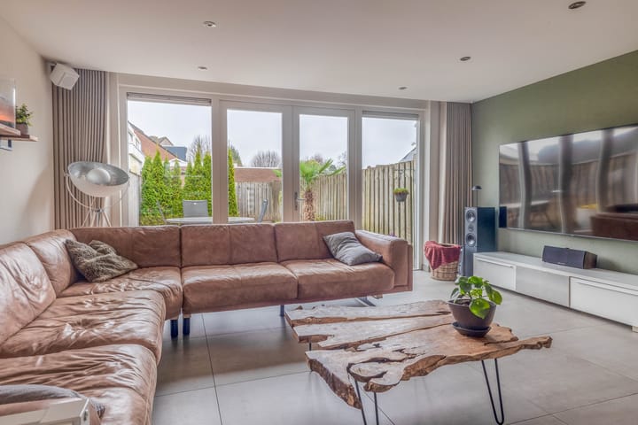 Foto 6 van Teeuwishoek 11