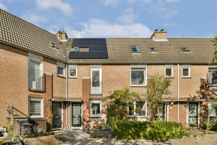 View photo 2 of Etta Palmstraat 89