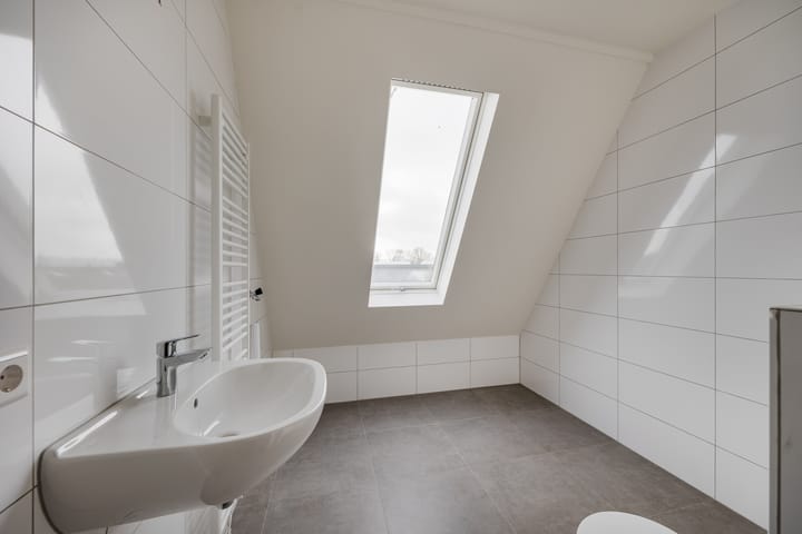 Foto 8 van Molenstraat 27-J