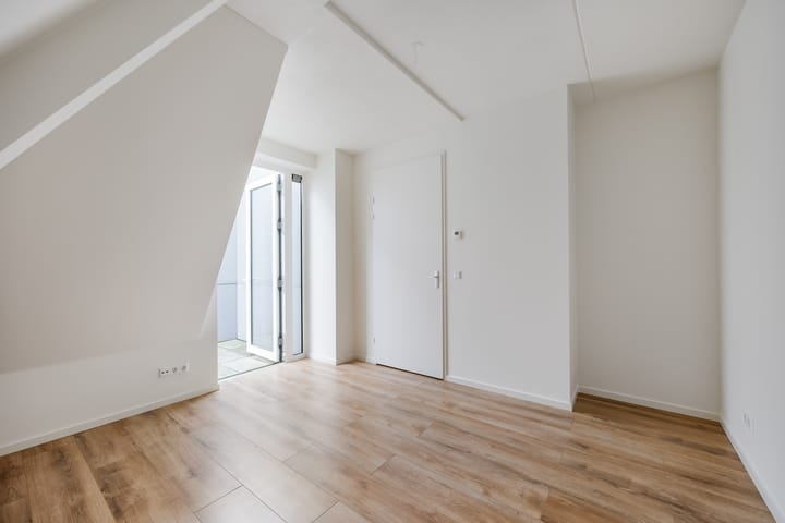 Foto 12 van Molenstraat 27-J