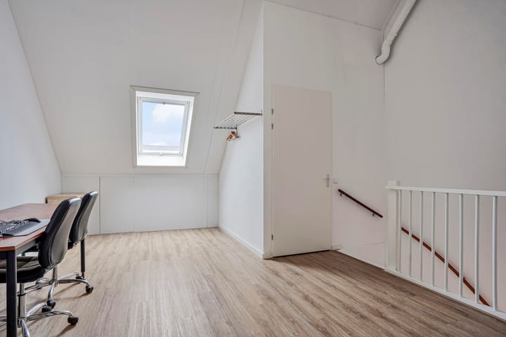 Foto 24 van Lien Gisolfstraat 12