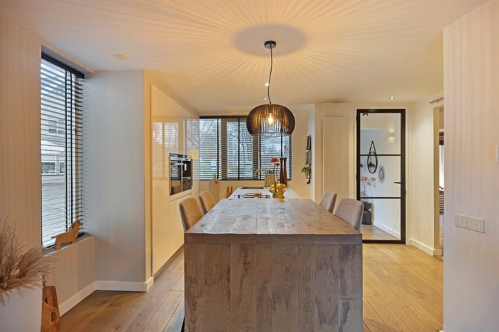 Foto 14 van Weegbree 7