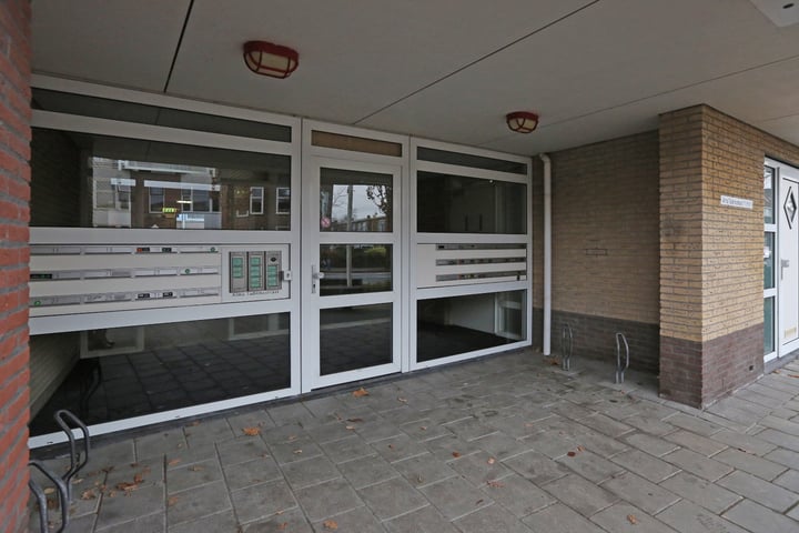 View photo 8 of Alma Tademastraat 43