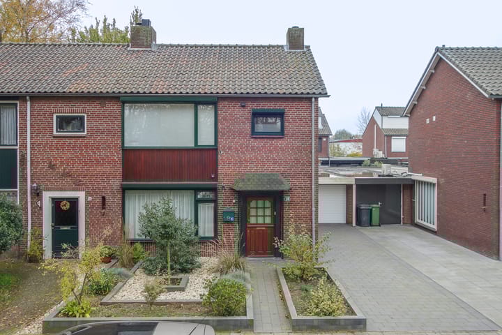 Foto 38 van Maarten van Heemskerkstraat 16