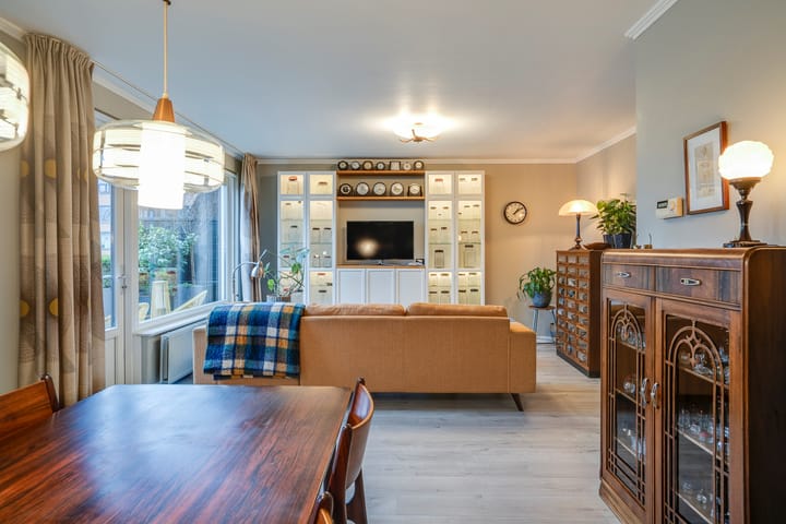 Foto 7 van Chatelainplein 21