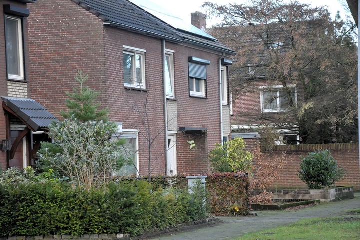 View photo 8 of Gezellenstraat 2