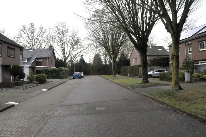 View photo 10 of Gezellenstraat 2