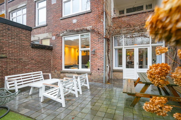 Bekijk foto 22 van Joseph Hollmanstraat 16-B