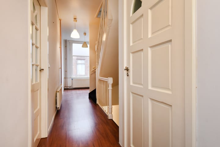 Foto 5 van Nicolaas Tulpstraat 30