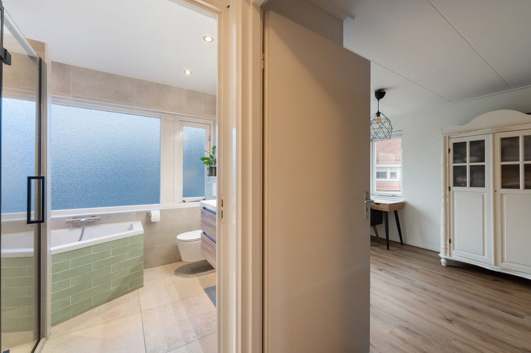 Foto 38 van Uitenhage de Miststraat 11