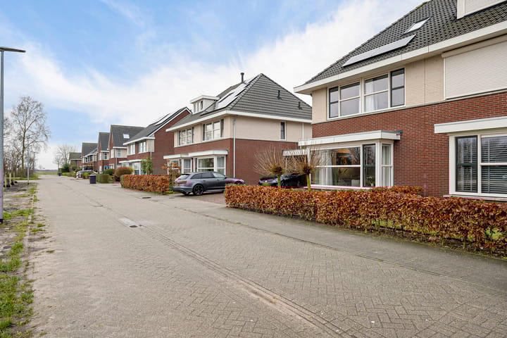 Foto 5 van Bernagietuin 15