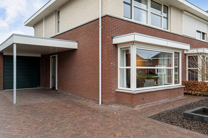 Foto 7 van Bernagietuin 15