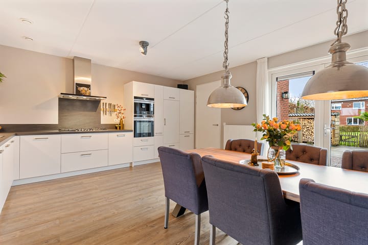 Foto 17 van Bernagietuin 15