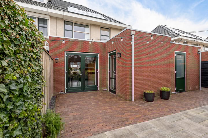 Foto 36 van Bernagietuin 15