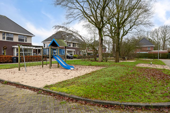 Foto 43 van Bernagietuin 15