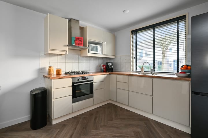 Foto 8 van Postiljonstraat 15