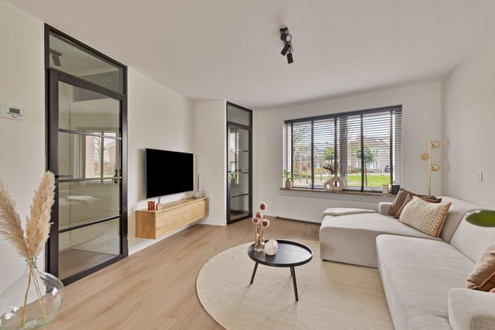 Foto 6 van Jasmijnberg 89