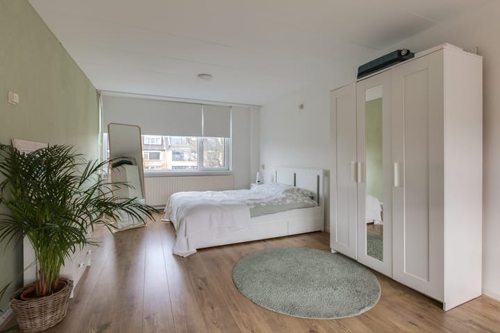 Photo 16 of IJsvogellaan 46