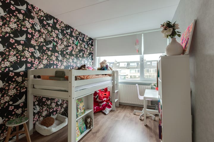 Photo 18 of IJsvogellaan 46