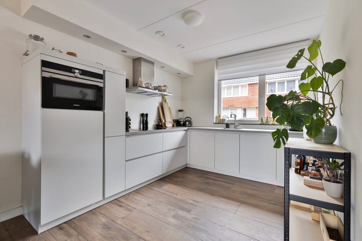 Foto 13 van Jacob van Oudenhovenstraat 7