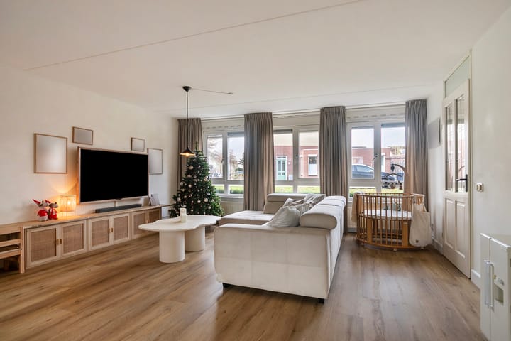 Foto 2 van Van Merwijckstraat 2