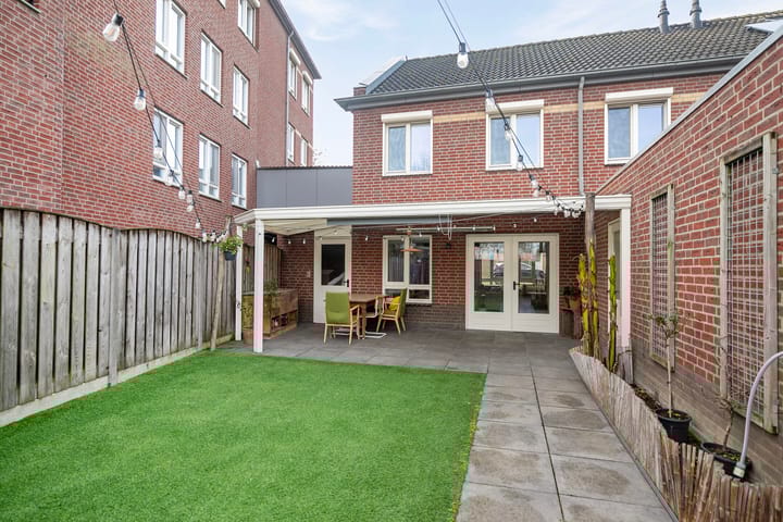 Foto 39 van Van Merwijckstraat 2