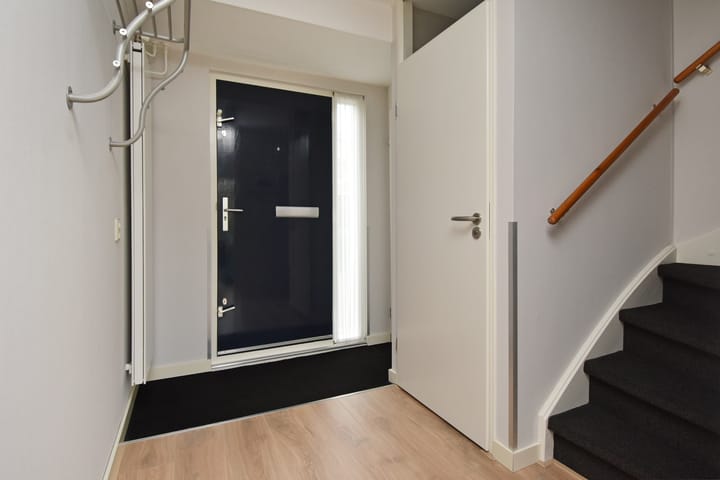 Foto 5 van Toos Poststraat 7