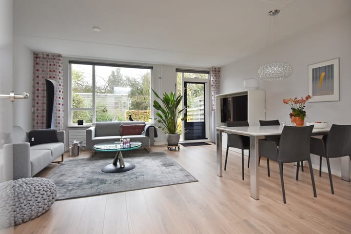 Foto 7 van Toos Poststraat 7