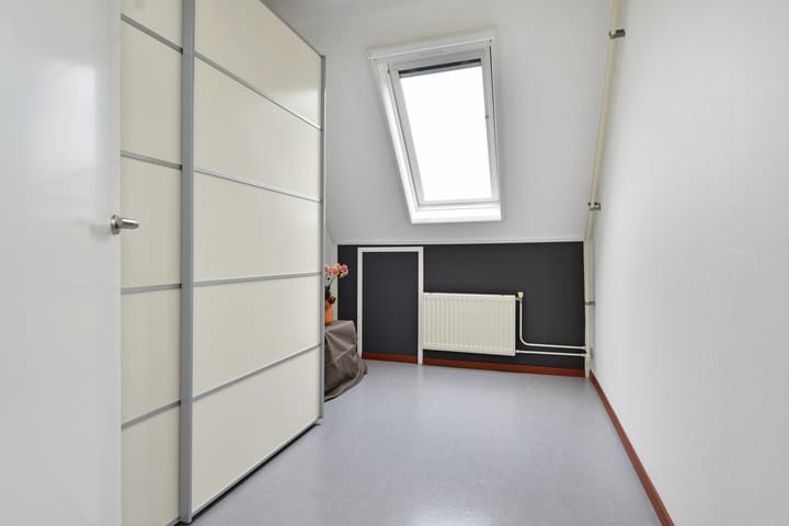 Foto 29 van Toos Poststraat 7