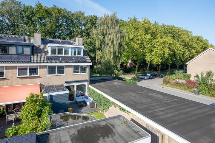 Foto 41 van Meidoornlaan 11