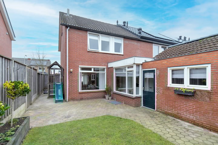 Foto 38 van Rembrandt van Rijnstraat 25