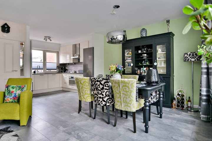 Foto 15 van Schweitzerstraat 42