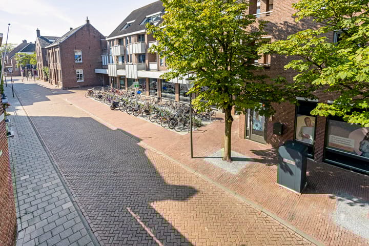 Foto 28 van Leeuwstraat 44