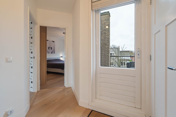 Bekijk foto 30 van Molenleystraat 25-A