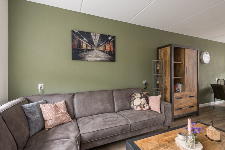 Foto 11 van Pluutstraat 15