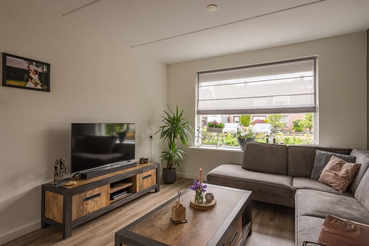 Foto 12 van Pluutstraat 15