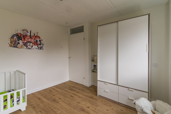 Foto 24 van Pluutstraat 15