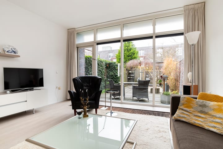 Foto 7 van Jacques Nycolaasstraat 11