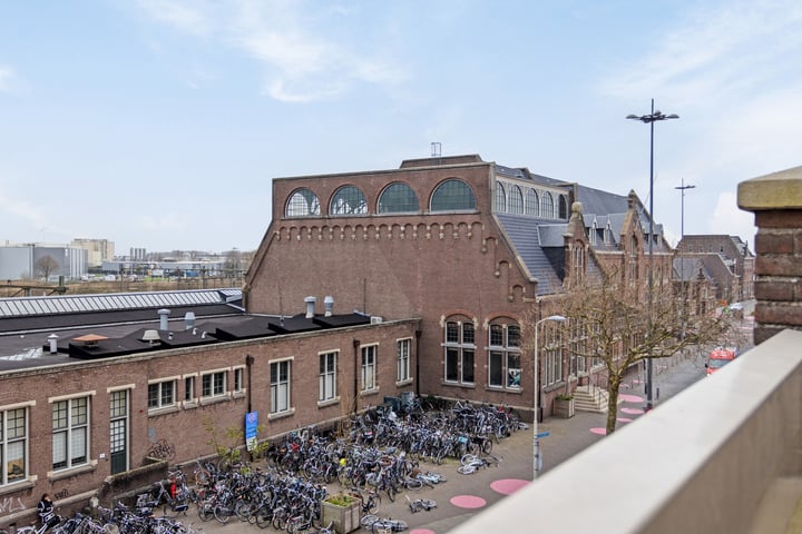 View photo 13 of Stationsstraat 64