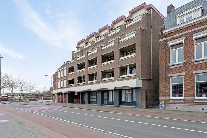 View photo 18 of Stationsstraat 64