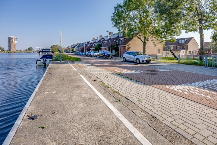 Bekijk foto 33 van De Kersenboomstraat 1