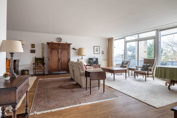 Foto 2 van Valkenierslaan 35-D18