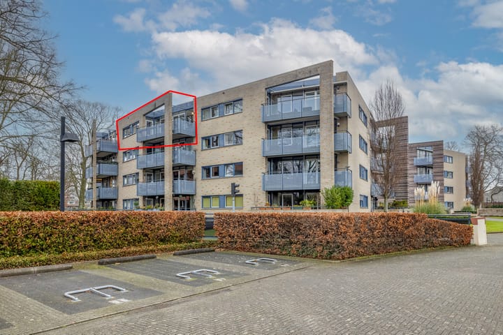 Foto 3 van Valkenierslaan 35-D18