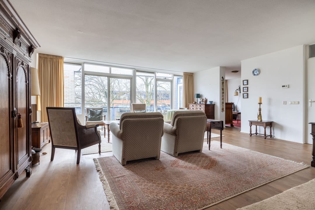 Foto 16 van Valkenierslaan 35-D18