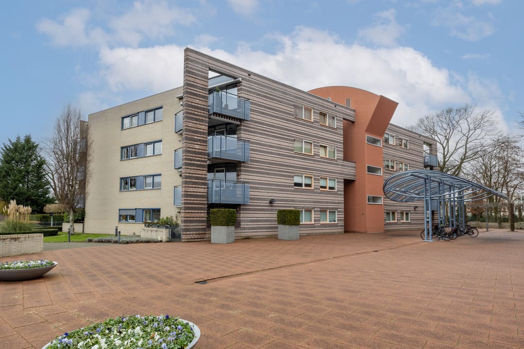 Foto 43 van Valkenierslaan 35-D18