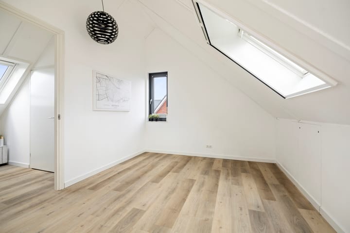 Foto 30 van Heukelenseweg 16-C