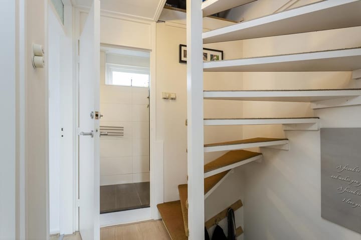 Foto 14 van van Vredenstraat 65